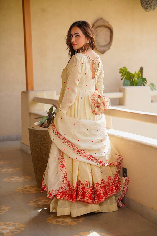 Senya - TD Elegant heavy Embroidery silk gown ser
