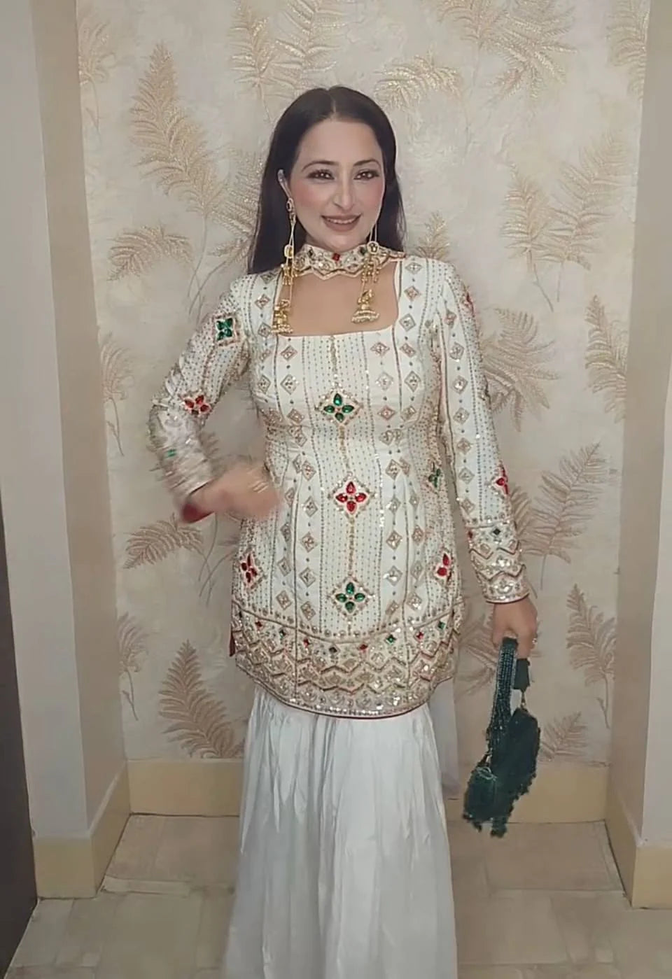 Sharmila - VL Exquisite three-piece set