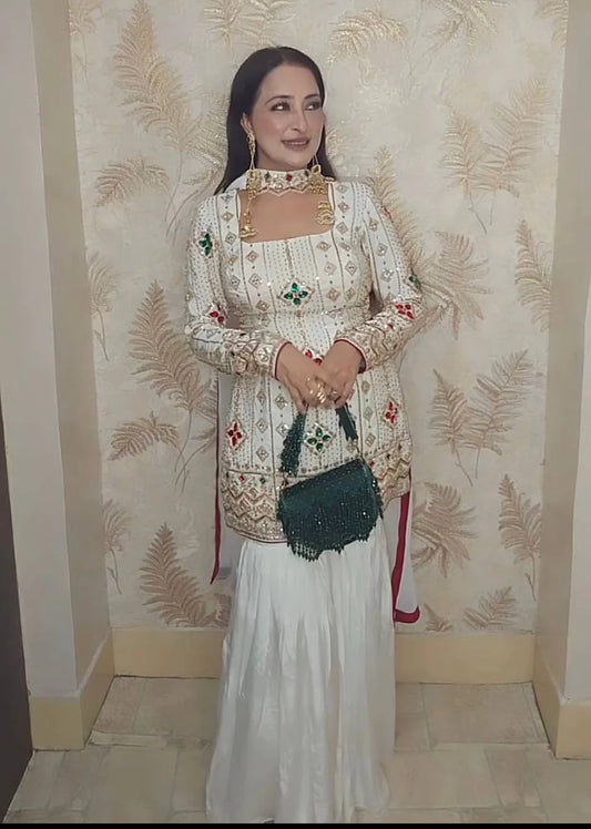 Sharmila - VL Exquisite three-piece set