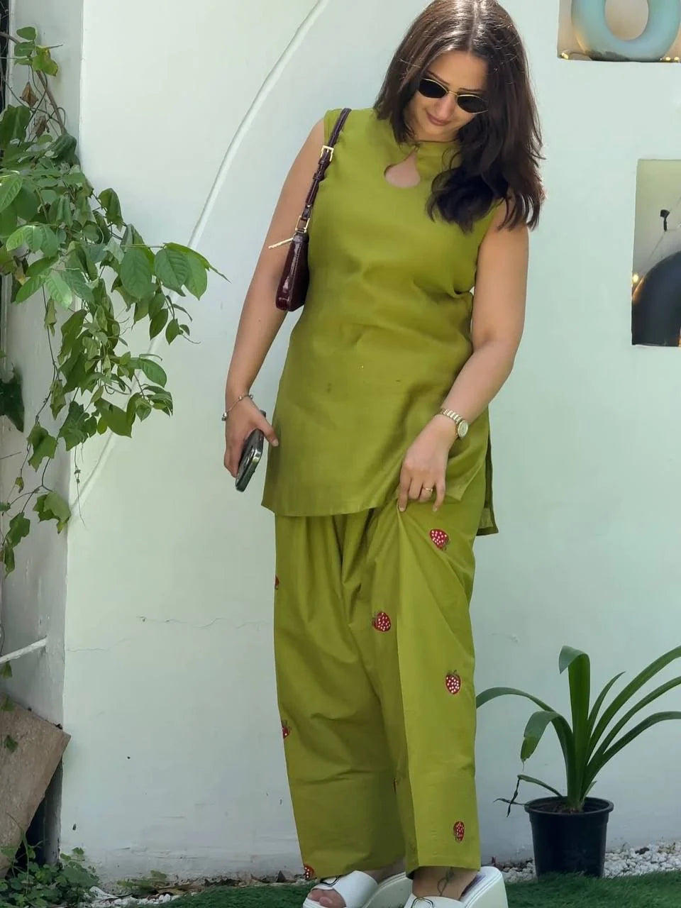 Vishakha - MC Elegant three-piece suit
