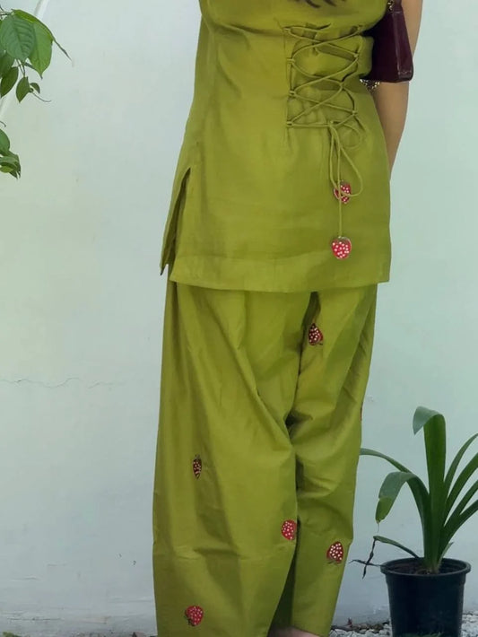 Vishakha - MC Elegant three-piece suit