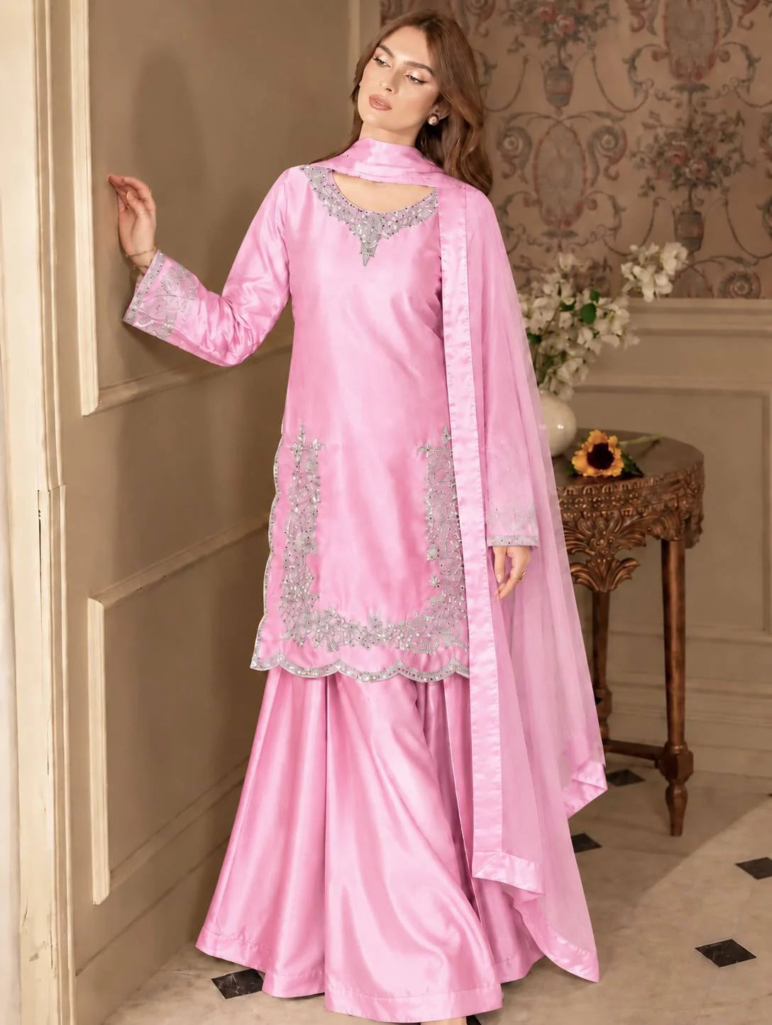 Bharti - HK Elegant three-piece suit set